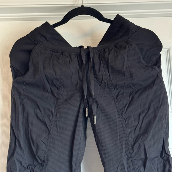 Lululemon Dance Studio Mid-Rise Jogger Full Length size 4 black - Picture 7 of 11